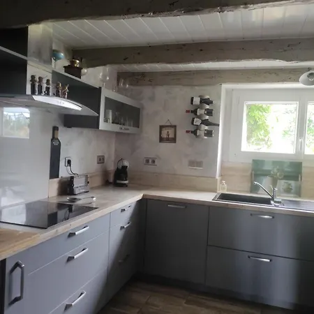 Maison A La Campagne Sauveterre-de-Guyenne